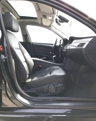 BMW Seria 5 cena 18200 przebieg: 272300, rok produkcji 2008 z Warszawa małe 232